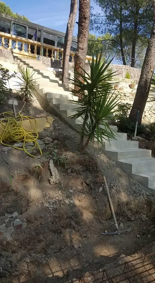 construction escalier extérieur
